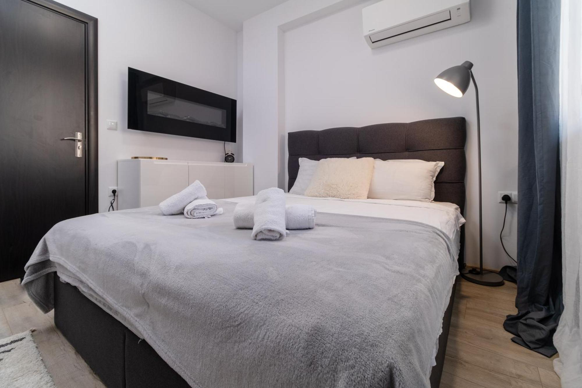 1-Bedroom Apartment With Free Private Parking Plovdiv Kültér fotó