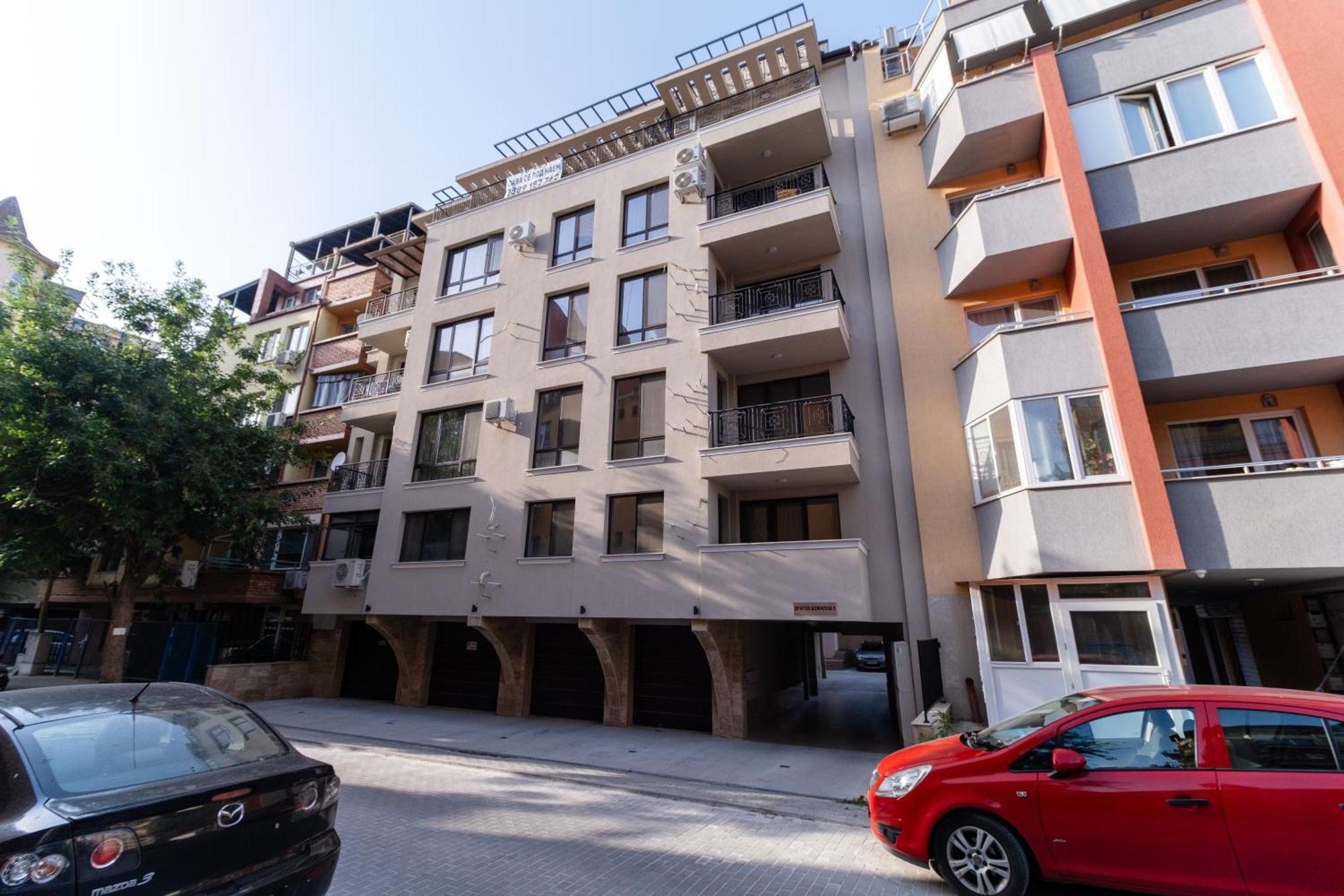 1-Bedroom Apartment With Free Private Parking Plovdiv Kültér fotó