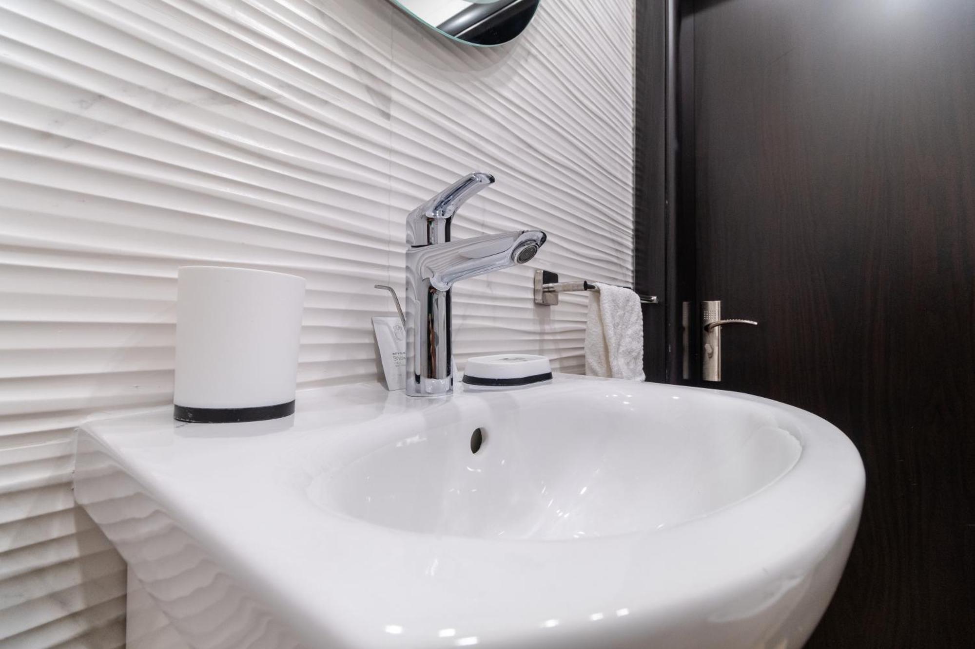 1-Bedroom Apartment With Free Private Parking Plovdiv Kültér fotó