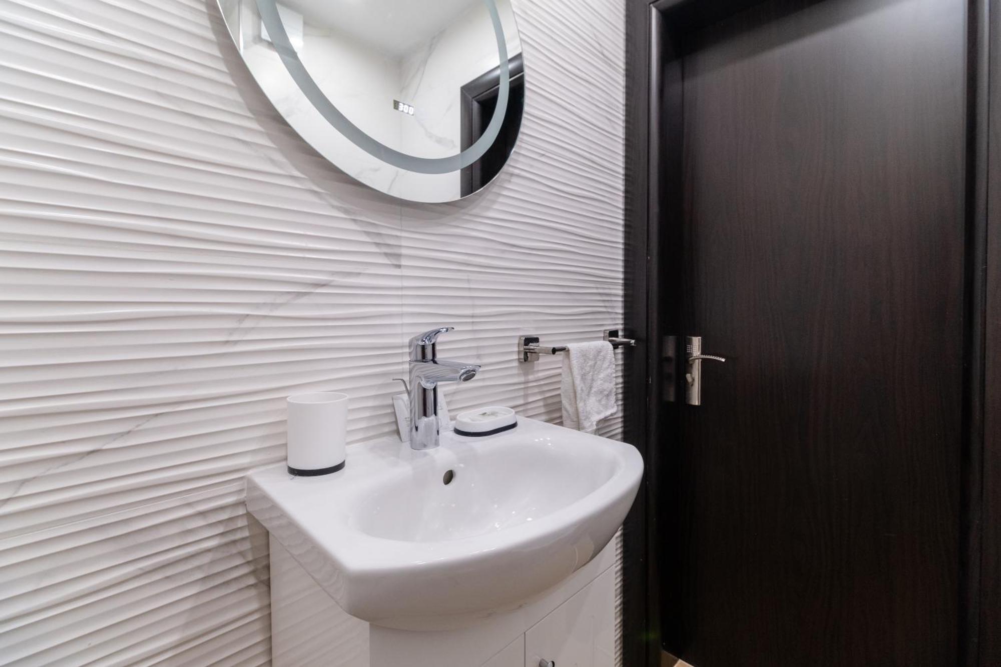 1-Bedroom Apartment With Free Private Parking Plovdiv Kültér fotó