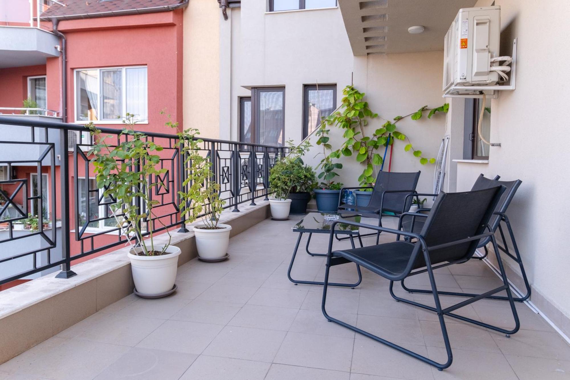 1-Bedroom Apartment With Free Private Parking Plovdiv Kültér fotó